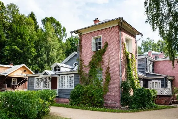 Куда поехать на выходные из Москвы?